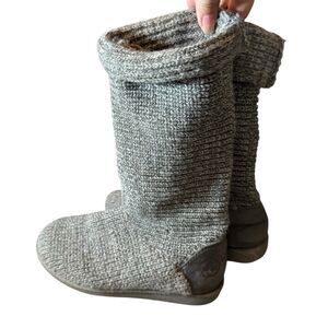 Womens Size 9 Airwalk Gray Knitted Boots